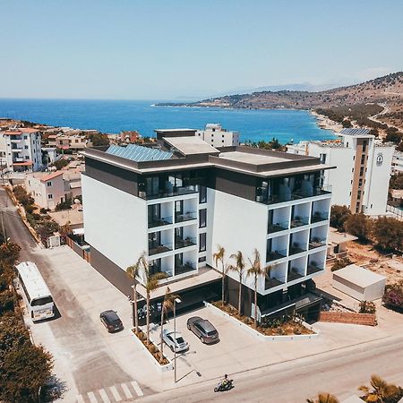 Monun Hotel Ksamil Eksteriør billede