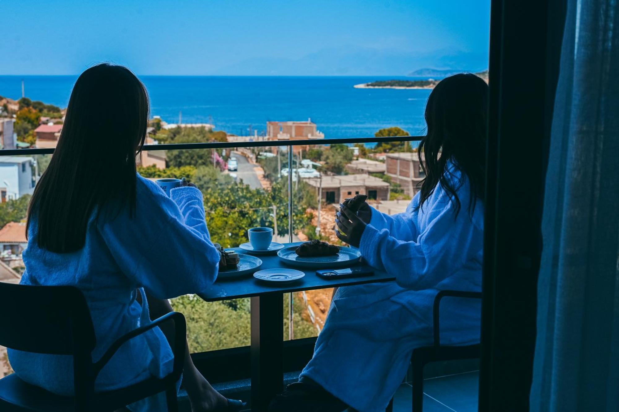 Monun Hotel Ksamil Eksteriør billede