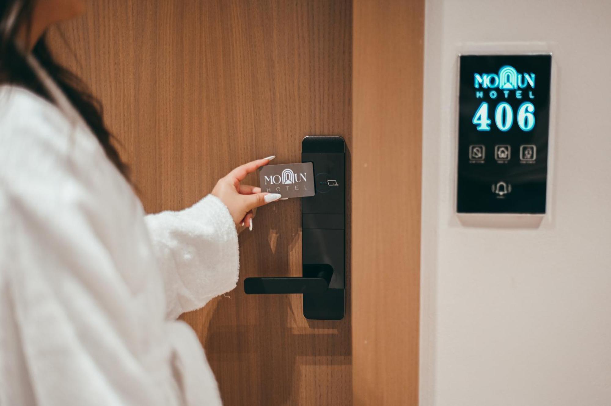 Monun Hotel Ksamil Eksteriør billede