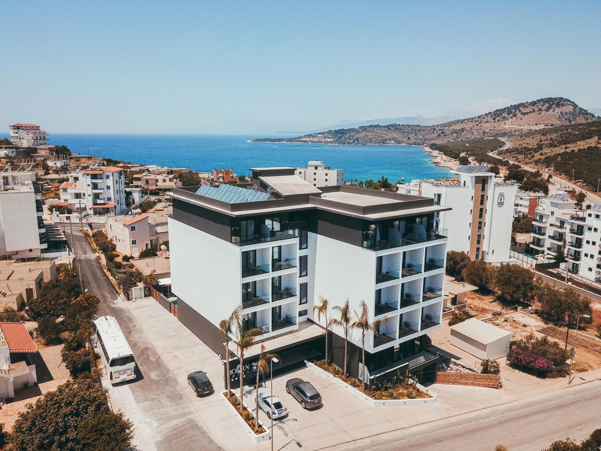 Monun Hotel Ksamil Eksteriør billede