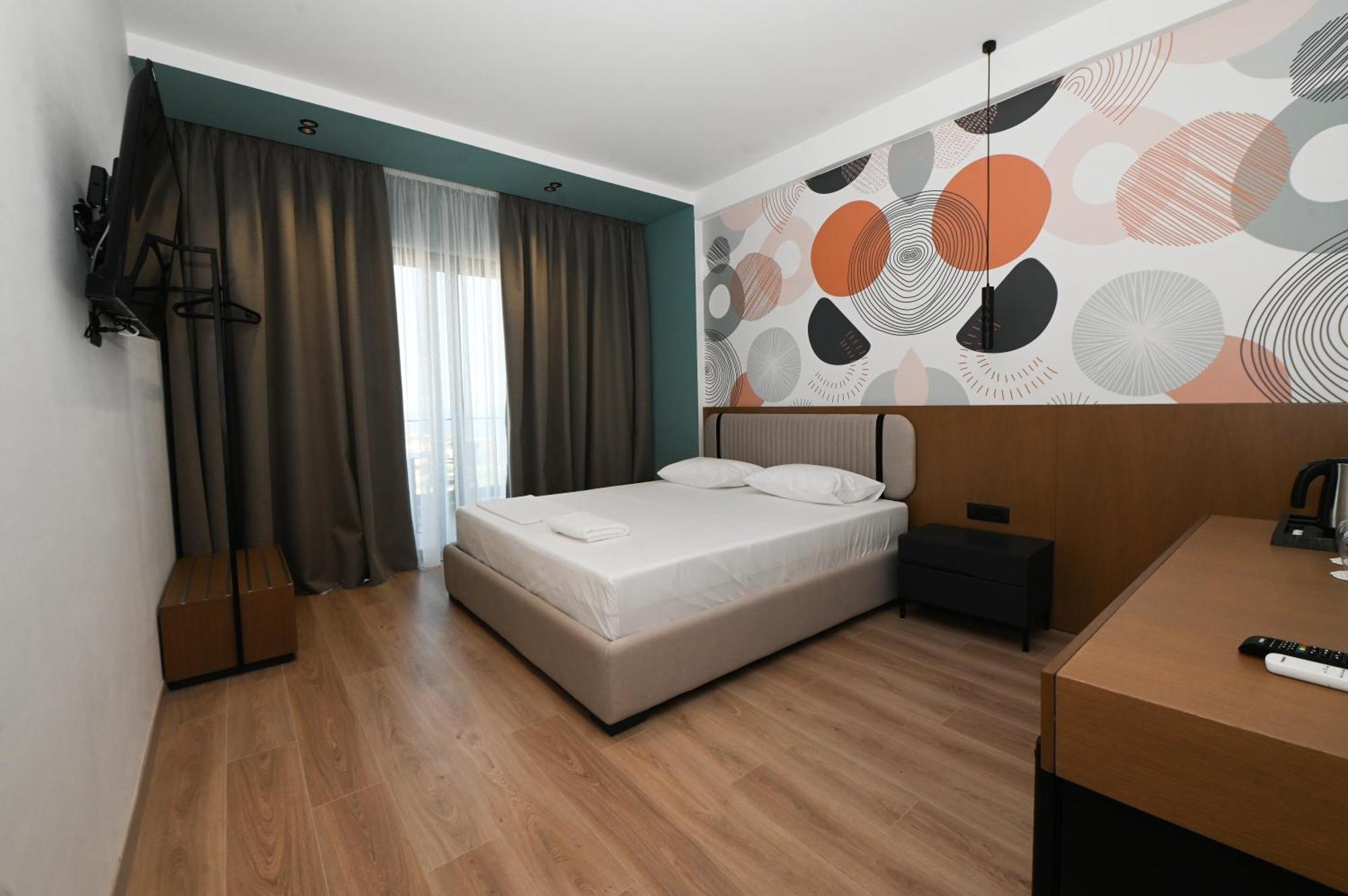Monun Hotel Ksamil Eksteriør billede