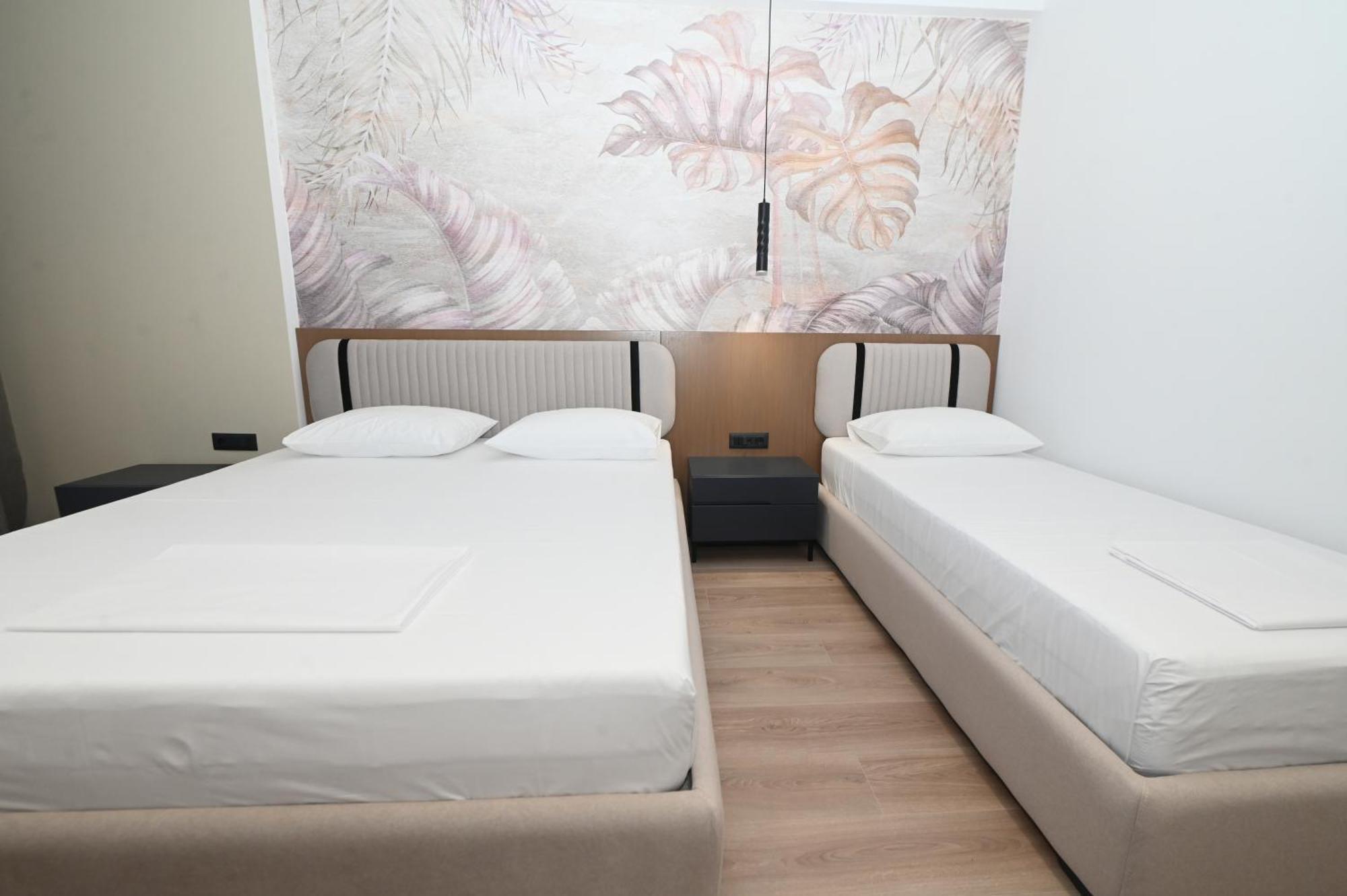 Monun Hotel Ksamil Eksteriør billede