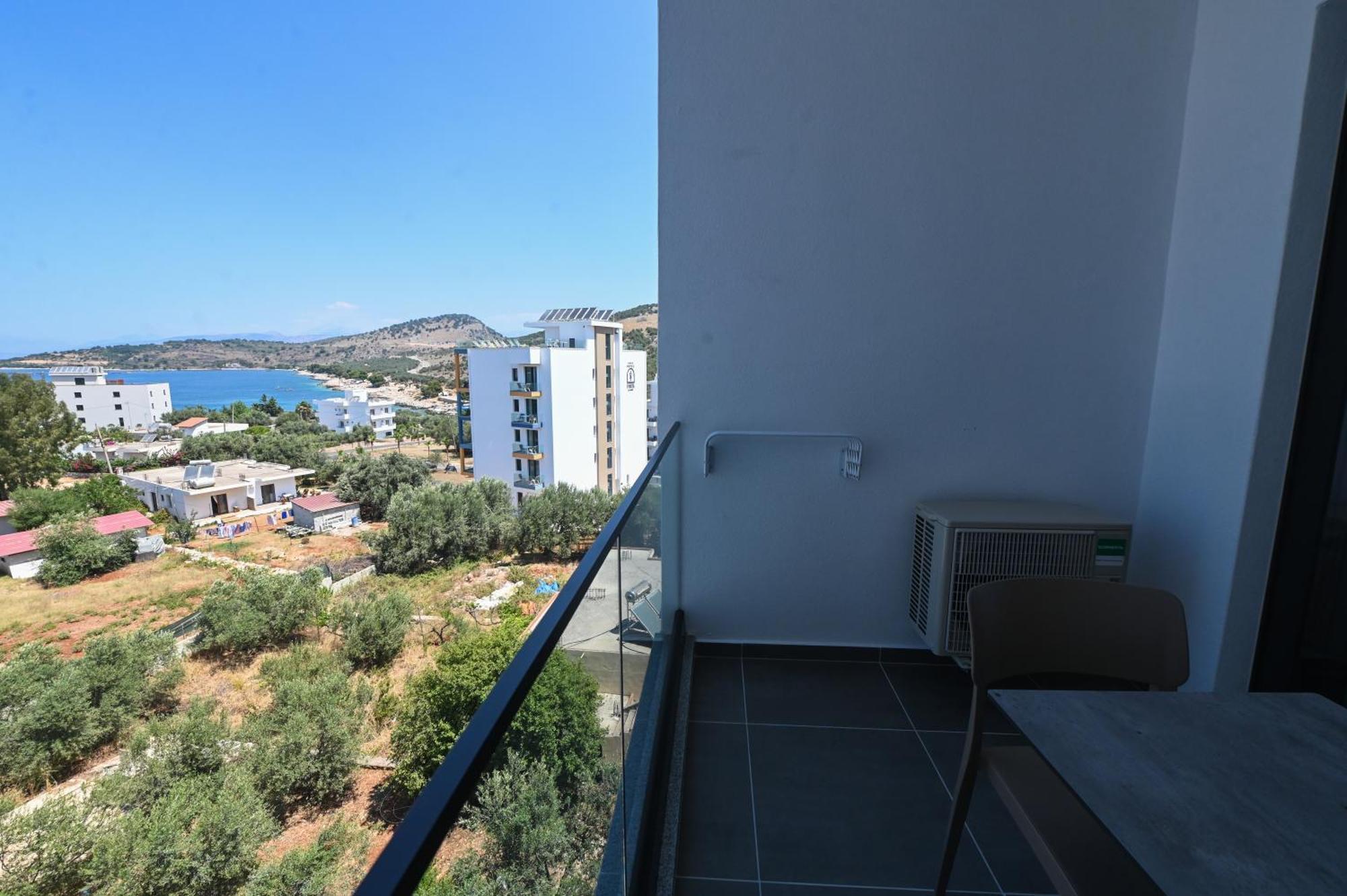 Monun Hotel Ksamil Eksteriør billede