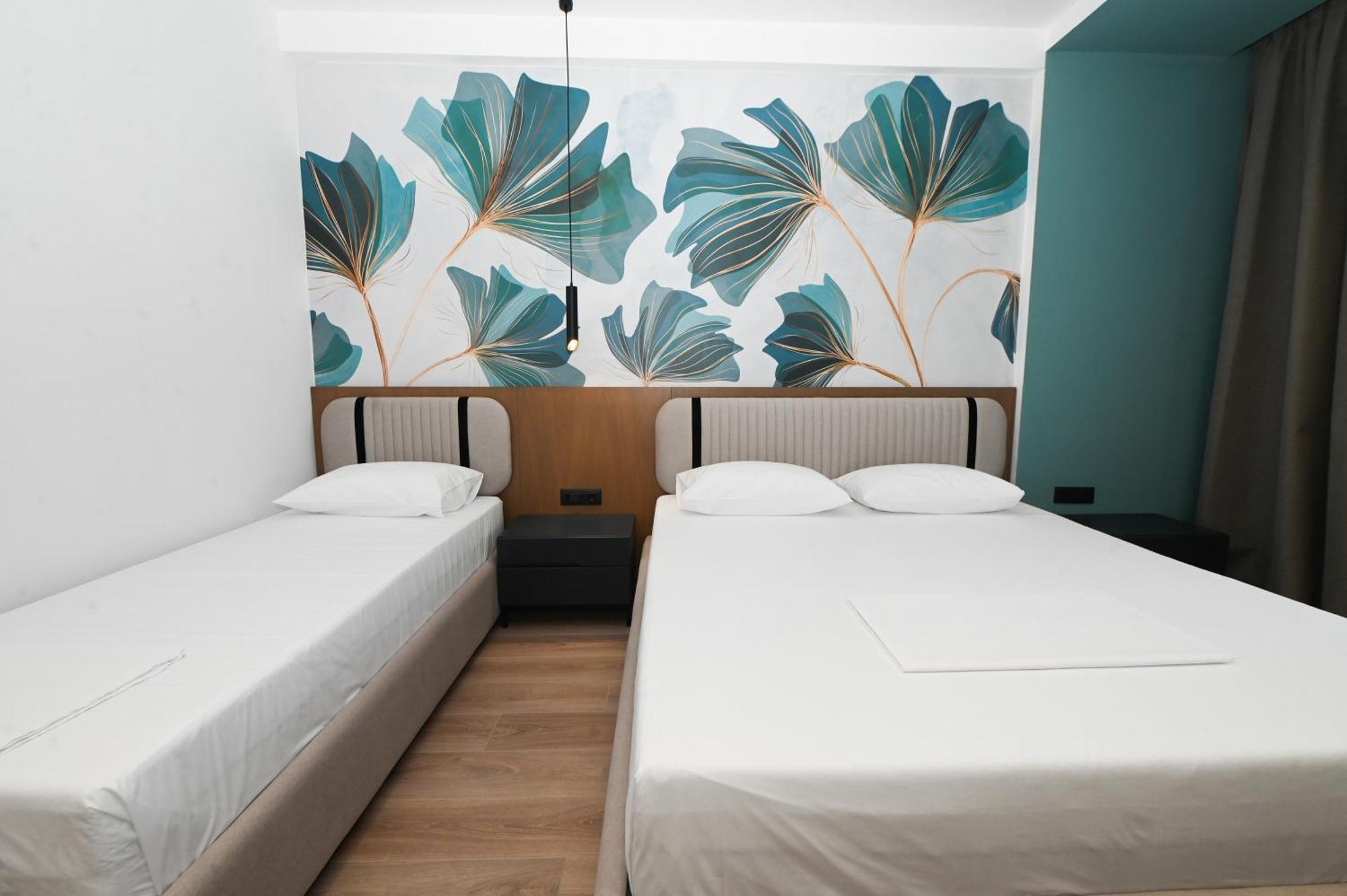 Monun Hotel Ksamil Eksteriør billede